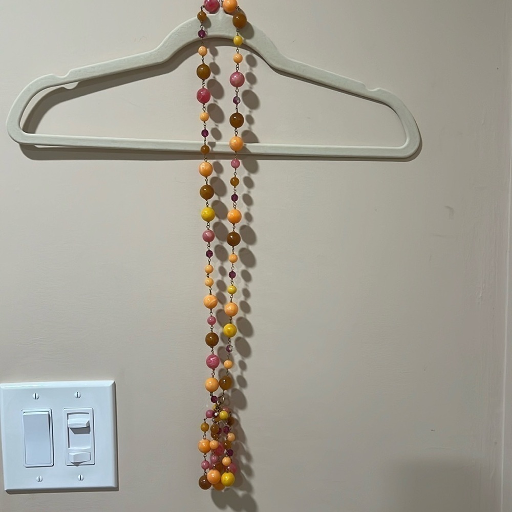 Glass beaded vintage tassel necklace - Picture 2 of 4